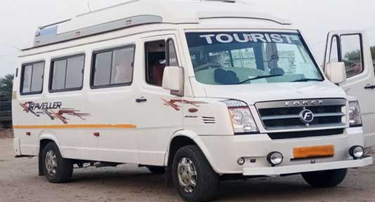 12-seater-tempo-traveller